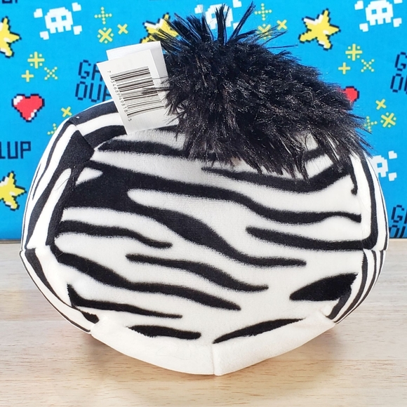 Squishmallow Tracey the Zebra 8" UltraSoft Stuffed Valentine's Day Plush NWT - Picture 7 of 12